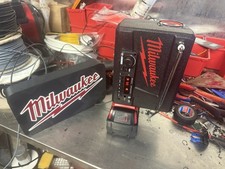 milwaukee 18v radio  site radio