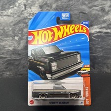 2025 Hot Wheels HW HOT TRUCKS 8/10 '83 Chevy Silverado 157/250 Gray 