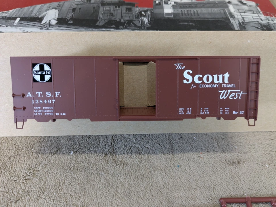 Branchline Trains Yardmaster Series 8045 HO Kit 40' AAR Santa Fe Car # 138467 - Image 4 of 4