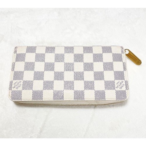 LOUIS VUITTON ホワイト 三つ折り財布 Louis Vuitton White Monogram Multicolore Zippy Wallet | Yoogi's Closet