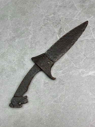 Ancient Scythian Zoomorphic Knife circa 4th - 2nd centuries BC. - Picture 9 of 12