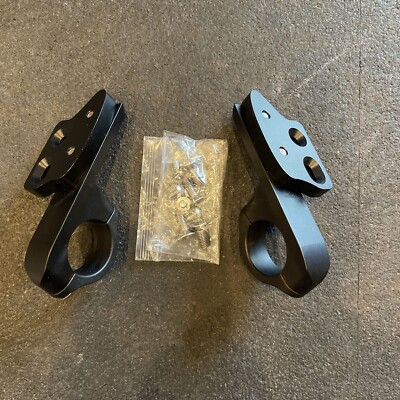Aerocoach Carbon Ascalon 31.8 Adapter And Extra Width Plate Aerocoach Carbon Ascalon 31.8 Adapter And Extra Width Plate