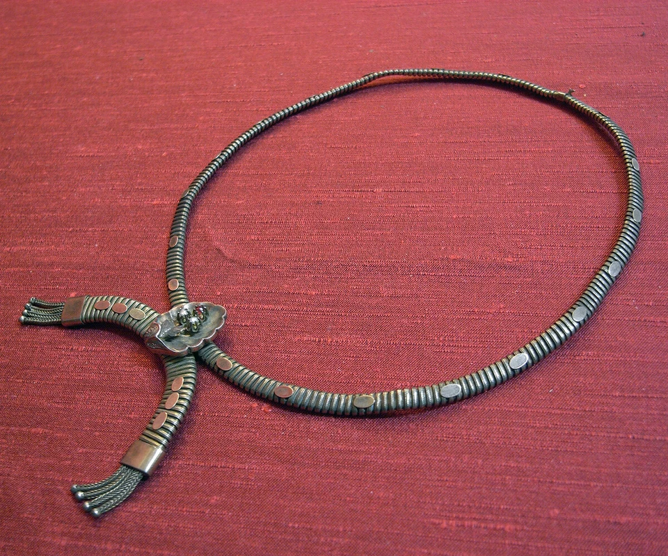 Gioielli d'epoca - Collana girocollo ART DECÒ in argento e oro - anni '20/'30 - Immagine 3 di 4