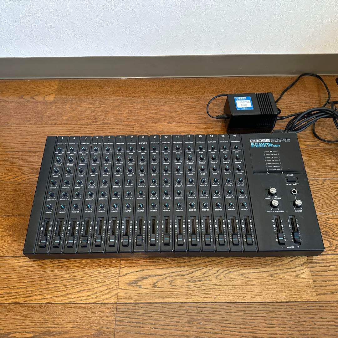 Boss BX-16 stereo mixer 16Channel analog mixer w/adapter