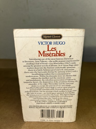 LES MISERABLES (Signet Classics) by Victor Hugo - 1987 Paperback Complete Book - Picture 2 of 5