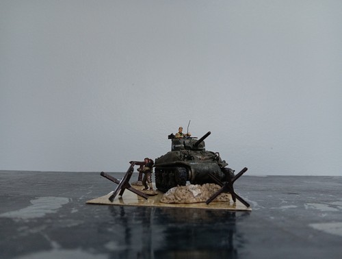 "Normandy'44'US.Army'2nd.Arm.Div~🪖"/M4A1.Sherman.Medium.Tank,w/4×Figs.FR/July - Picture 2 of 12