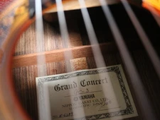 Vintage Yamaha Grand Concert guitar sig,Toshihiro Kato
