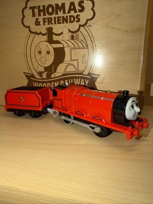 JAMES ! THOMAS TRACKMASTER THOMAS FRIENDS TRAIN REVOLUTION ! CLEAN !  2013