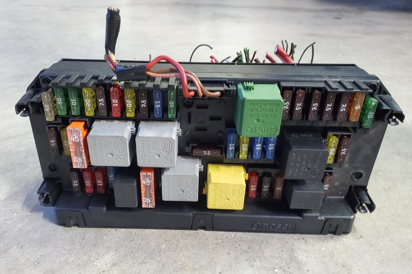 1016 Mercedes W204 C250 SLK350 GLK350 Front SAM Module Relay Fuse Box
