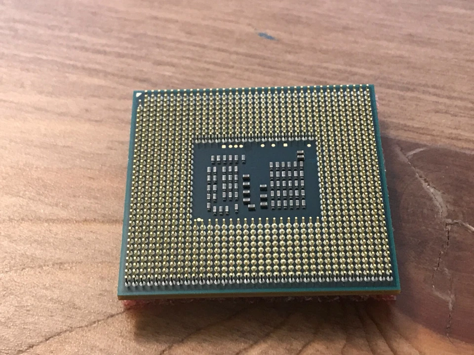 CPU para portátil Intel® Core i3-350M genuina para portátil Foto 4 de 4