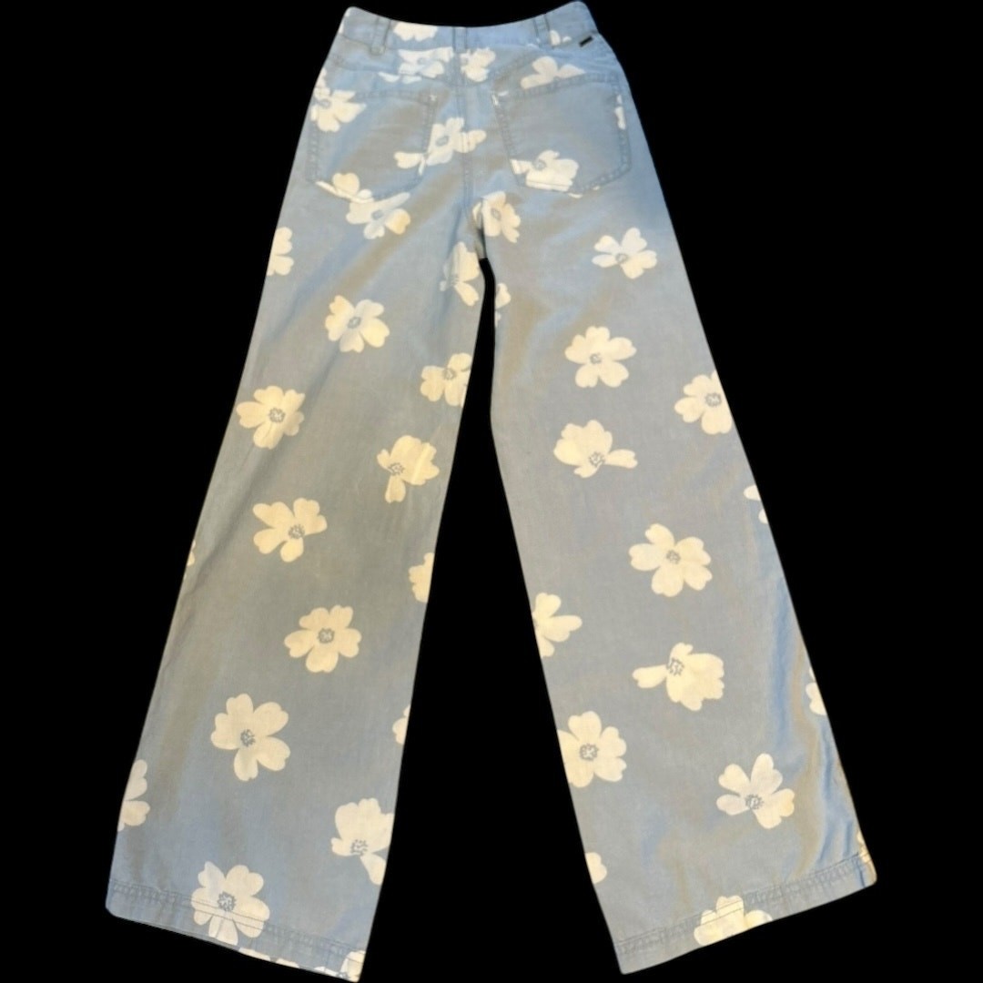 SOLD OUT $69 O’Neill Kelcey Lightweight Blue Chambray Pants Daisy Print Size 24 image 7