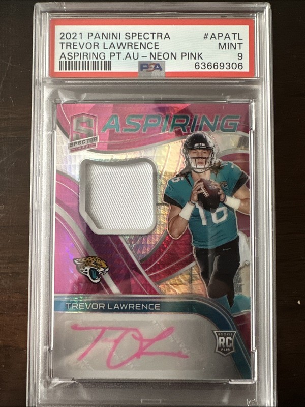 💥/15!💥 Trevor Lawrence - ROOKIE - 2021 Panini Spectra - Neon Pink /15 - POP 1