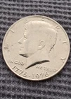 Bicentennial *No Mint Mark* 1776 1976 Kennedy Half Dollar Coin Rare Collector