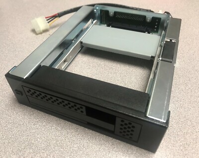 E100 Removable Drive bay 5.25'' for 3.5'' SCSI or SATA  Drives