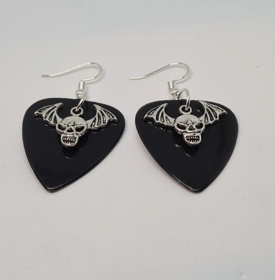 Guitarra Pick Pendientes Calavera Alas de Murciélago Joyería Gótica Demonio Punk Rock Metal Negro Foto 2 de 4