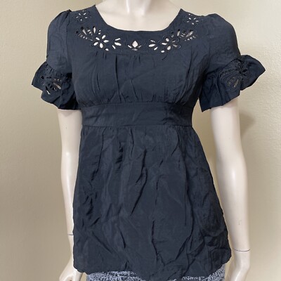 Women s Black Rayon Casual Network Embroidered Pleated Zipper Size S Blouse Top