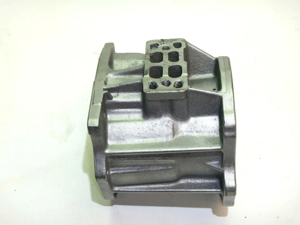 Jeep Wrangler YJ 87-95 OEM transmisión automática carcasa trasera montaje 904 999 Foto 4 de 4