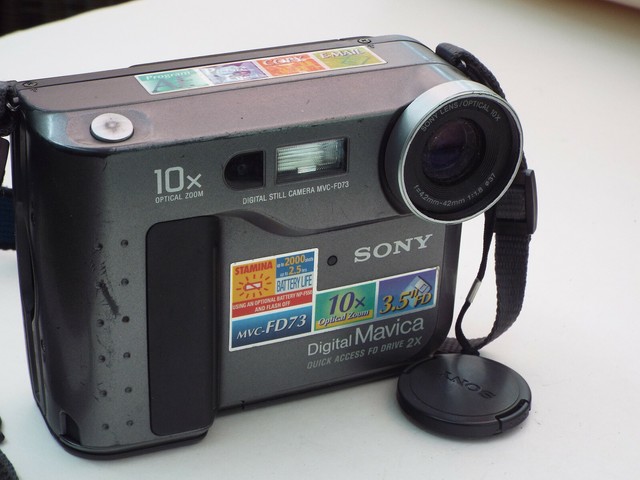 mavica fd73