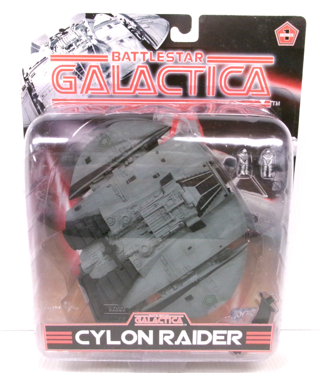 Battlestar Galactica CYLON RAIDER Ship with Figures SEALED 2004 Joy Ride