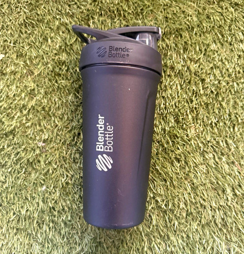 BlenderBottle Leakproof Flip Lock Shaker Bottle 24 fl oz Black Plastic