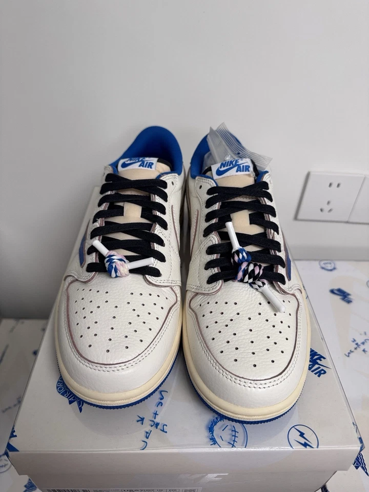 Tamanho 10.5 - Design de fragmento × Travis Scott x Air Jordan 1 retrô OG SP vela baixa.. - Imagem 2 de 4