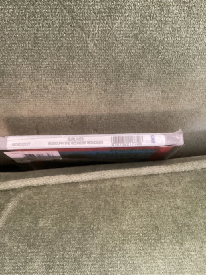 NEW IN WRAP RUDOPLH THE RED NOSE REINDEER CD BURL IVES FUN CHRISTMAS GIFT Foto 3 de 4