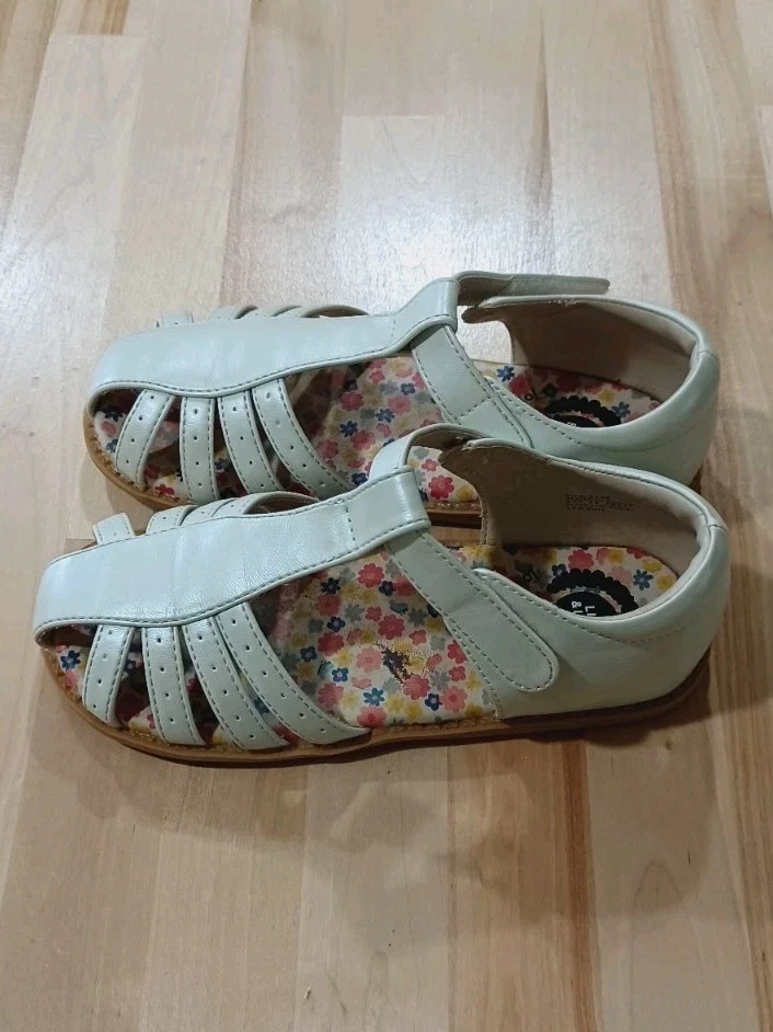 Livie And Luca Shoe Lot Girl Size 11 White Sandals & Champagne Mary Janes School - Image 3 of 4