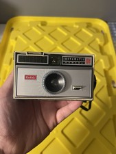 Vintage 1960  s Kodak Instamatic 104 Camera - Made In USA - untested
