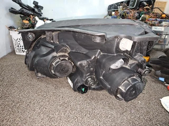 Faro halógeno derecho KIA Rondo 2010 nuevo Carens Foto 4 de 4