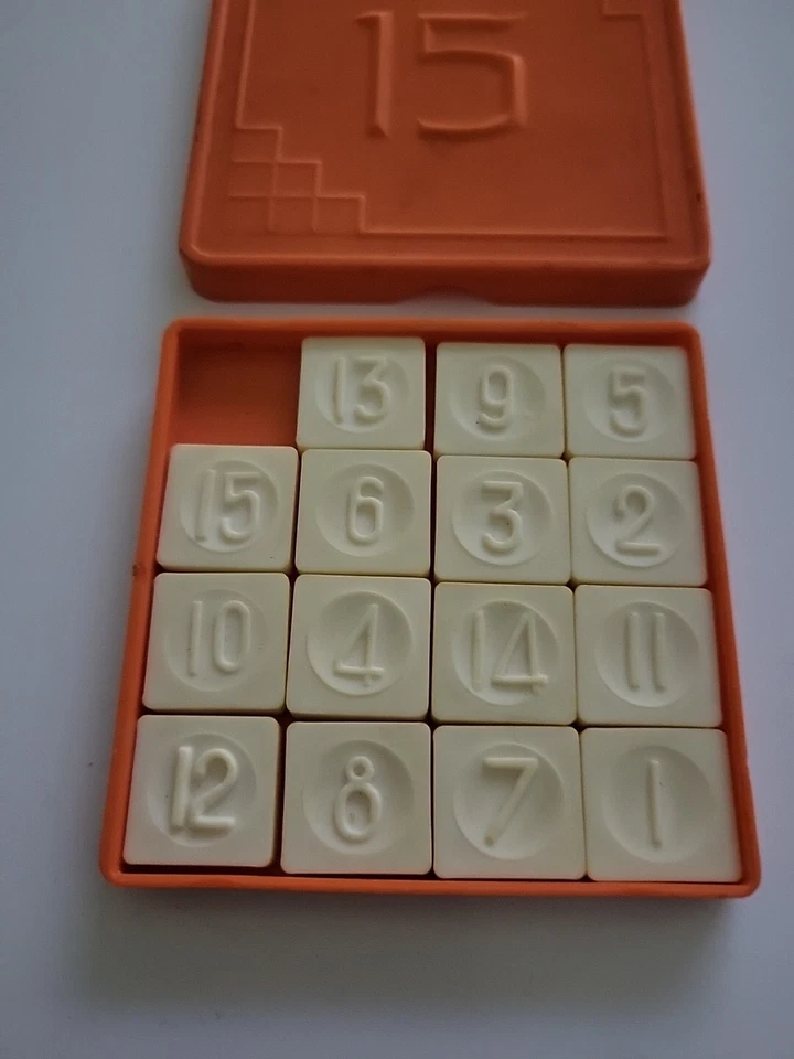 Puzzle lógico vintage 15 etiquetas. Rompecabezas soviético URSS juego de lógica Foto 4 de 4