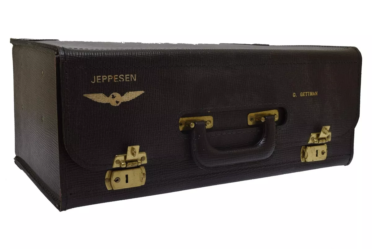 Vintage Jeppesen Brown Leather Flight Case Manual Bag FC 104