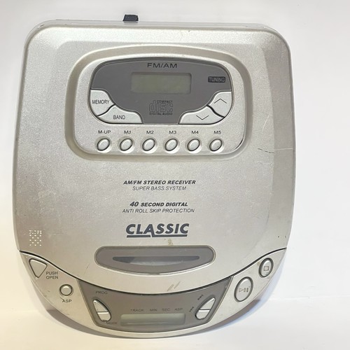 Vintage Classic CL510 Portable Silver CD Player With AM/FM Radio