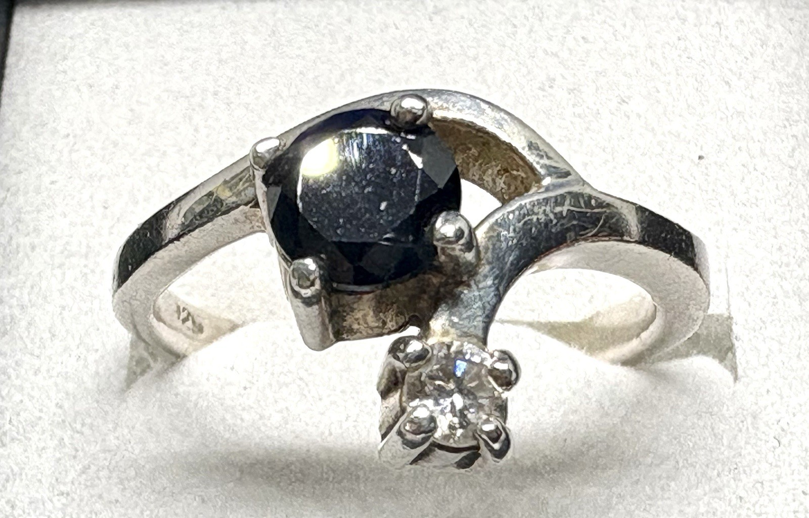 (13) 1ct BLACK Tourmaline Topaz 925 Silver Ring Vintage size 6.5