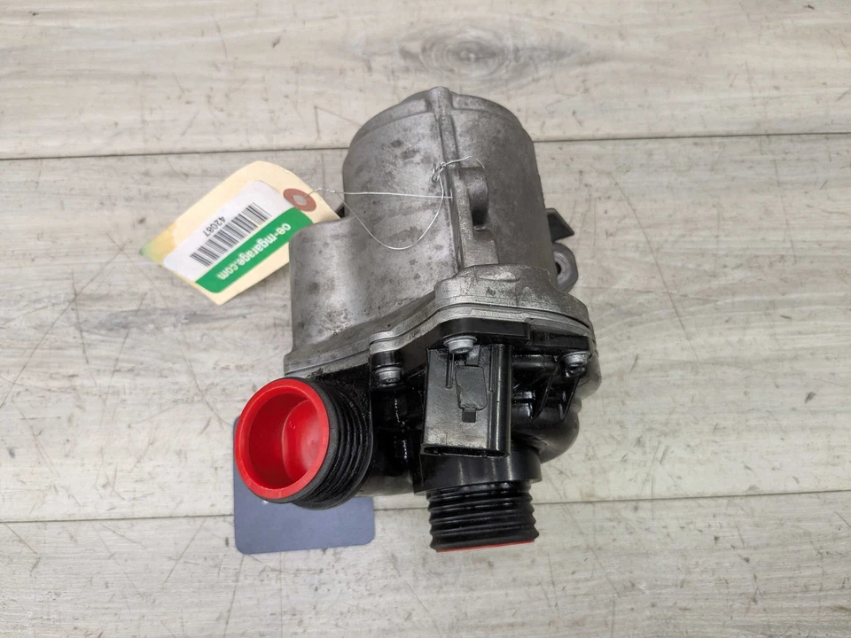 Bomba de agua eléctrica auxiliar OEM BMW E70 E82 E90 E92 F10 F13 F25 motor N54 N55 Foto 4 de 4