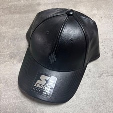 Cappello MARCELO BURLON in pelle PU con logo nero