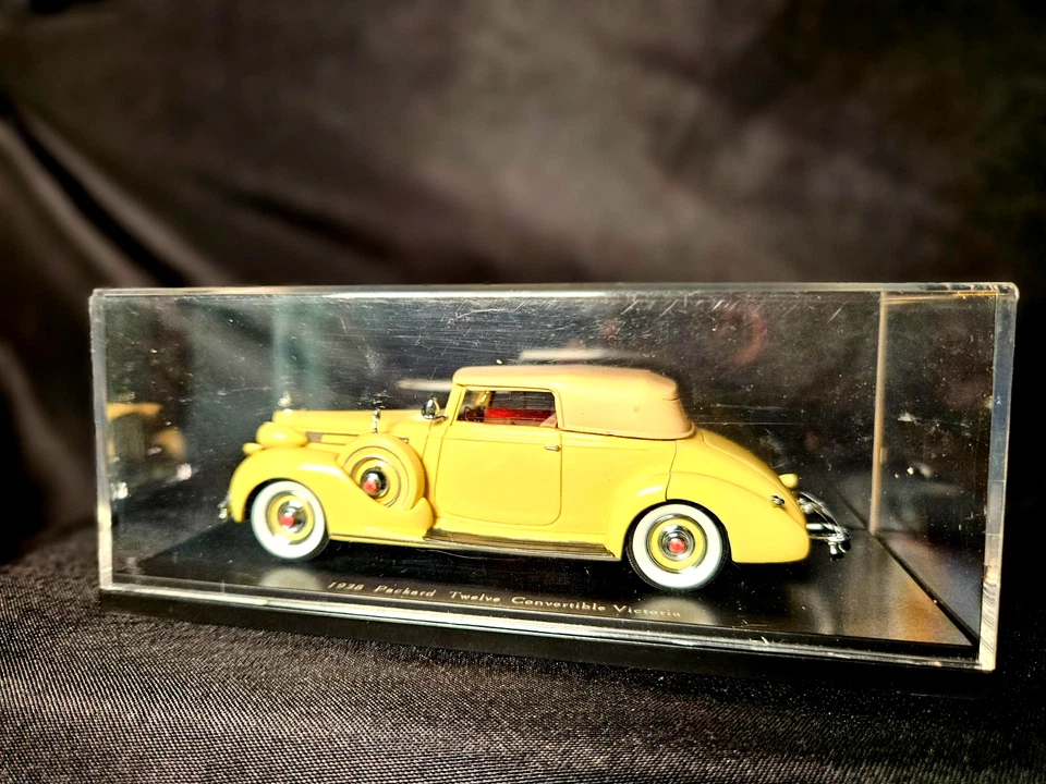 Automodello 1938 Packard Twelve Convertible Victoria 1:43 Scale Inv. #4236 - Image 4 of 4