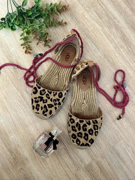 Women UGG Moccasins Brown Fur 39