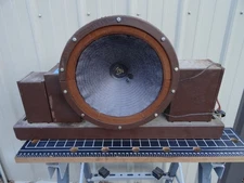 Tube Amplifier W/ Speaker  mono amplifers 45 outputs