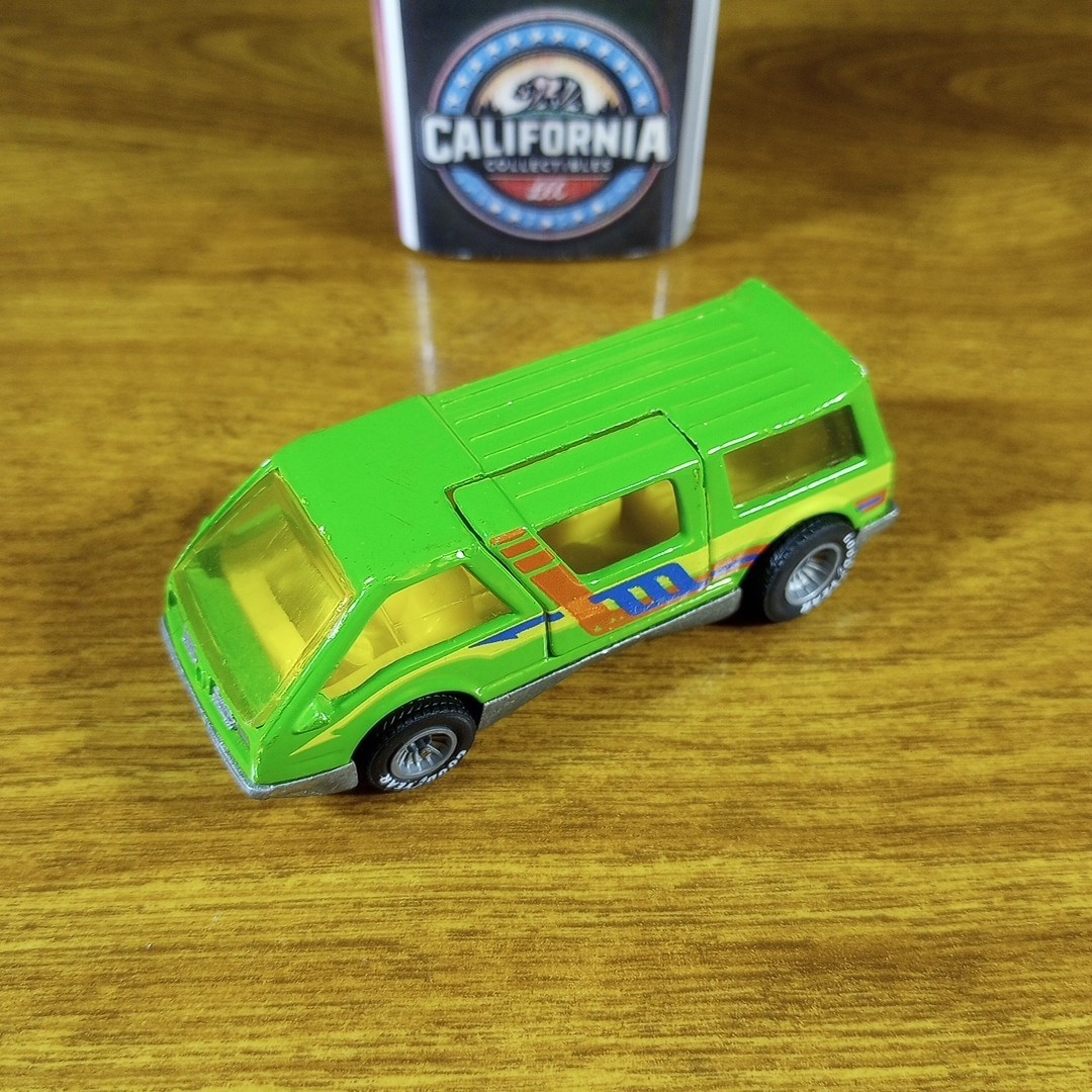 Hot Wheels Vintage Real Riders Dream Van XGW Light Green Gray Hubs