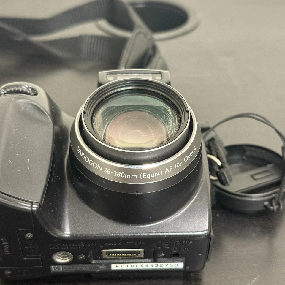 Kodak EasyShare DX7590 5.0MP Digital Camera Black - Image 4 of 4