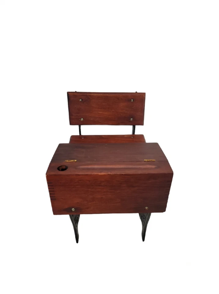 American Girl Doll Pleasant Company Samantha Escritorio Escolar Hierro Fundido Madera Retirada Foto 3 de 4