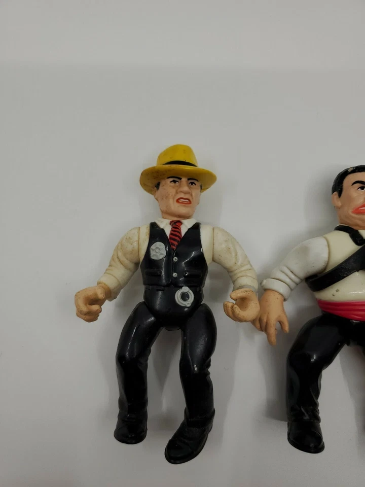 2 figuras de acción Dick Tracy Coppers & Gangsters: Lips Manlis’ y Dick Tracy Foto 2 de 4