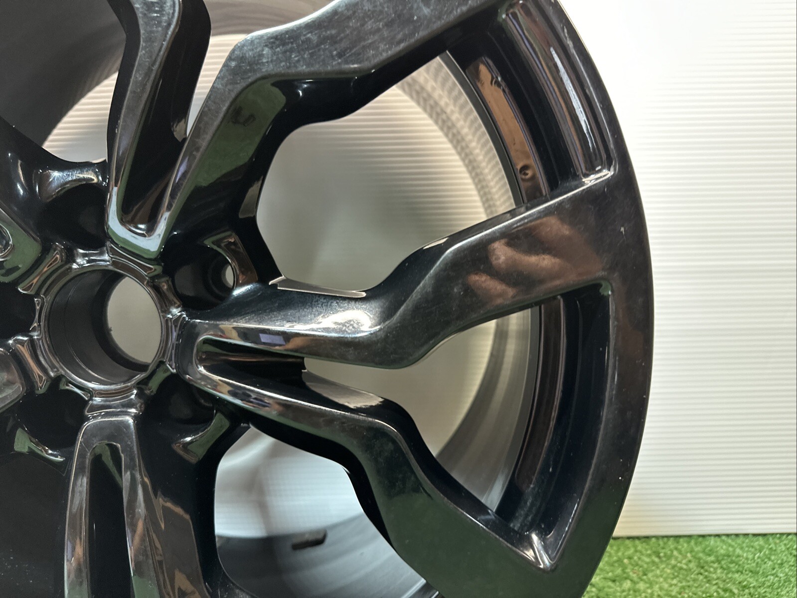 ✅ 2010 2011 2012 2013 2014 2015 Audi R8 Rear Wheel 19 X 11 Rim Gloss Black OEM