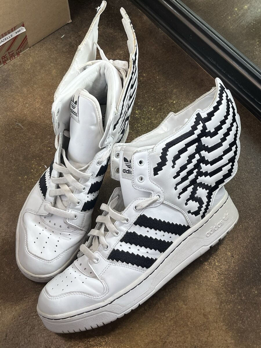 Adidas Wings 2.0 Pixel x Jeremy Scott White Men's Size 10.5 Adidas Wings 2.0 Pixel x Jeremy Scott White Men's Size 10.5