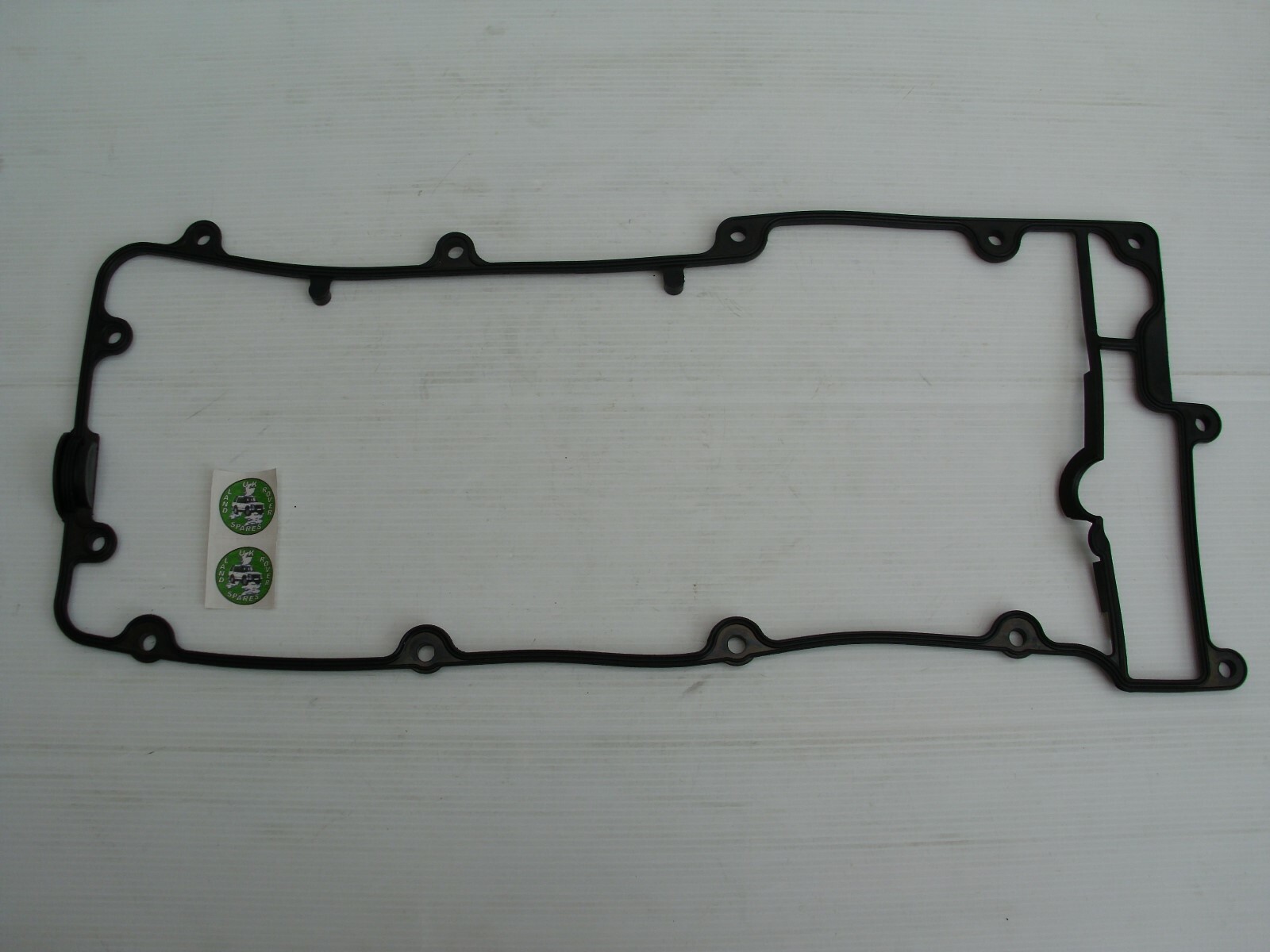 LAND ROVER DEFENDER TD5 FUEL INJECTOR HARNESS & ROCKER COVER GASKET 01