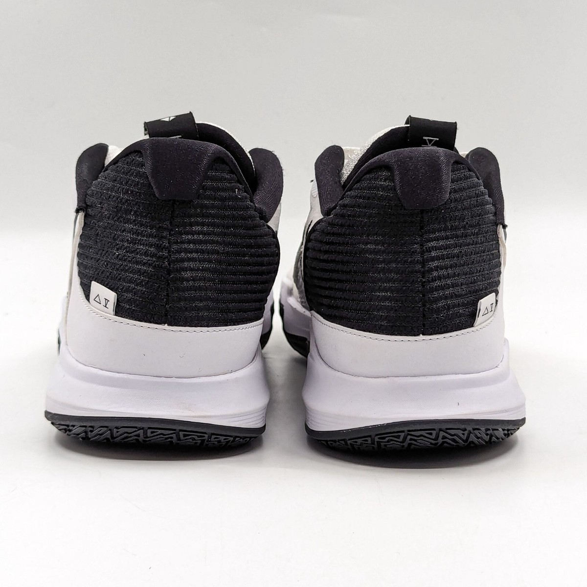 Nike Men Kyrie Low 5 White Black Mesh Athletic basketball 