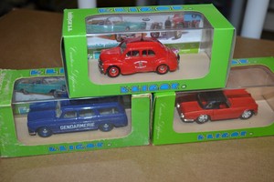 制作1 43 Triumph Tr5 1968 卡波特标致404 宪兵1964 雷诺cv 1955 Ebay