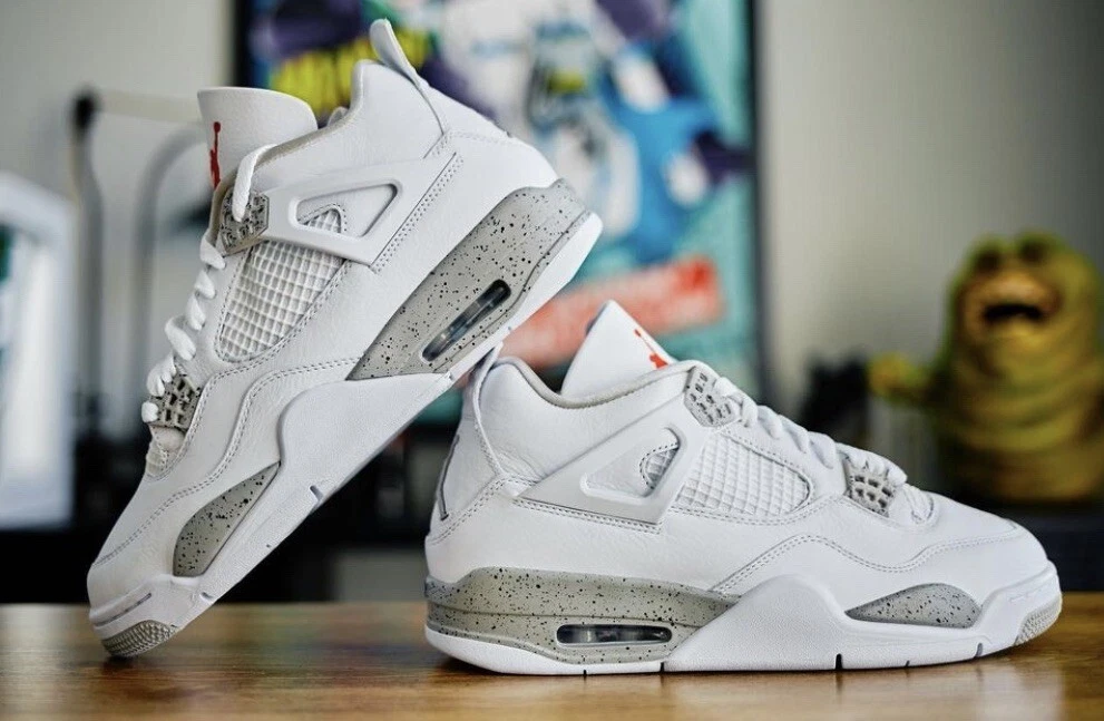 Air Jordan 4 Retro White Oreo