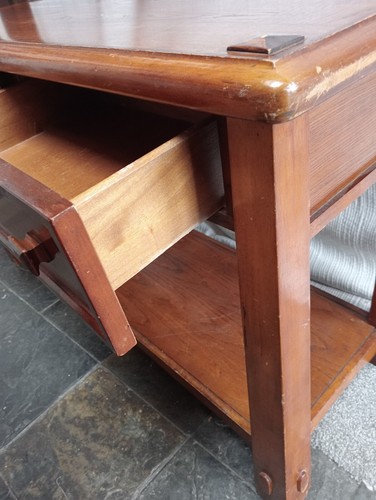 Console/Hall Table - Picture 6 of 10