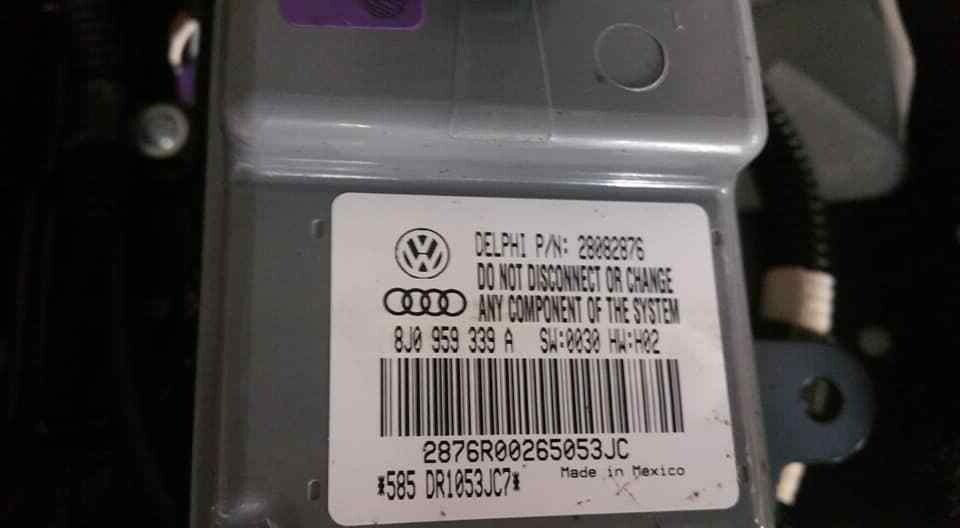 AUDI R8 PASSENGER SEAT SPYDER GEN 1 BLACK LEATHER 8J0-881-158